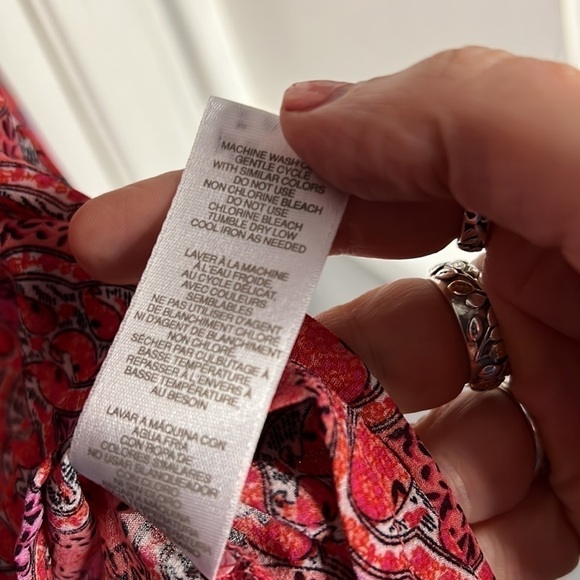 Woman’s Size Small Lightweight Sheer Blouse. Office, V Neck - Picture 7 of 9